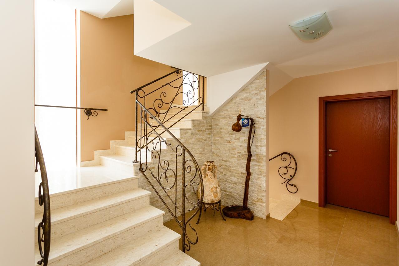Villa Aria Malinska Luaran gambar